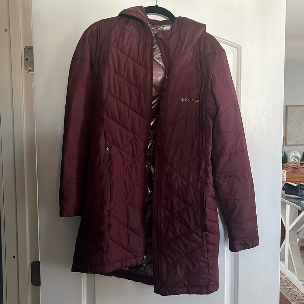 Women’s Columbia coat. In like new condition